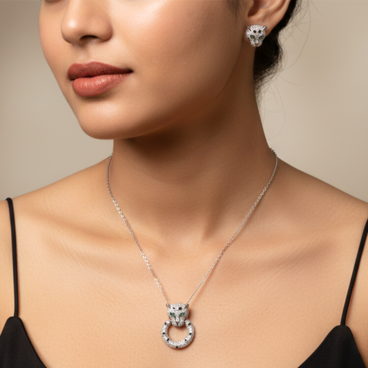 Panther Head Jewelry Set with Green Eyes